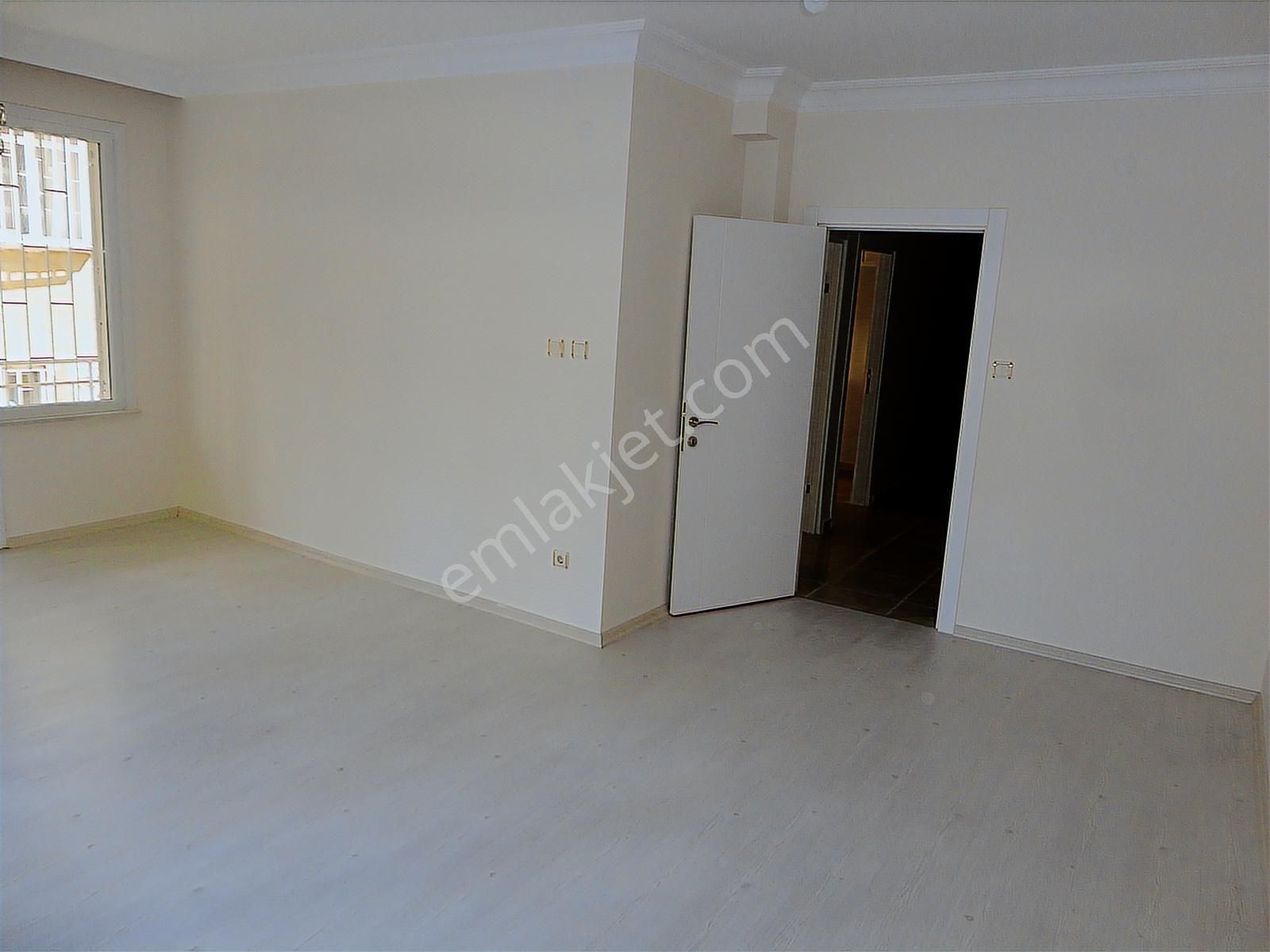 Maltepe Adatepe Sahilde İskanlı Balkonlu Marmaraya Yakın 3+1 - Görsel 27