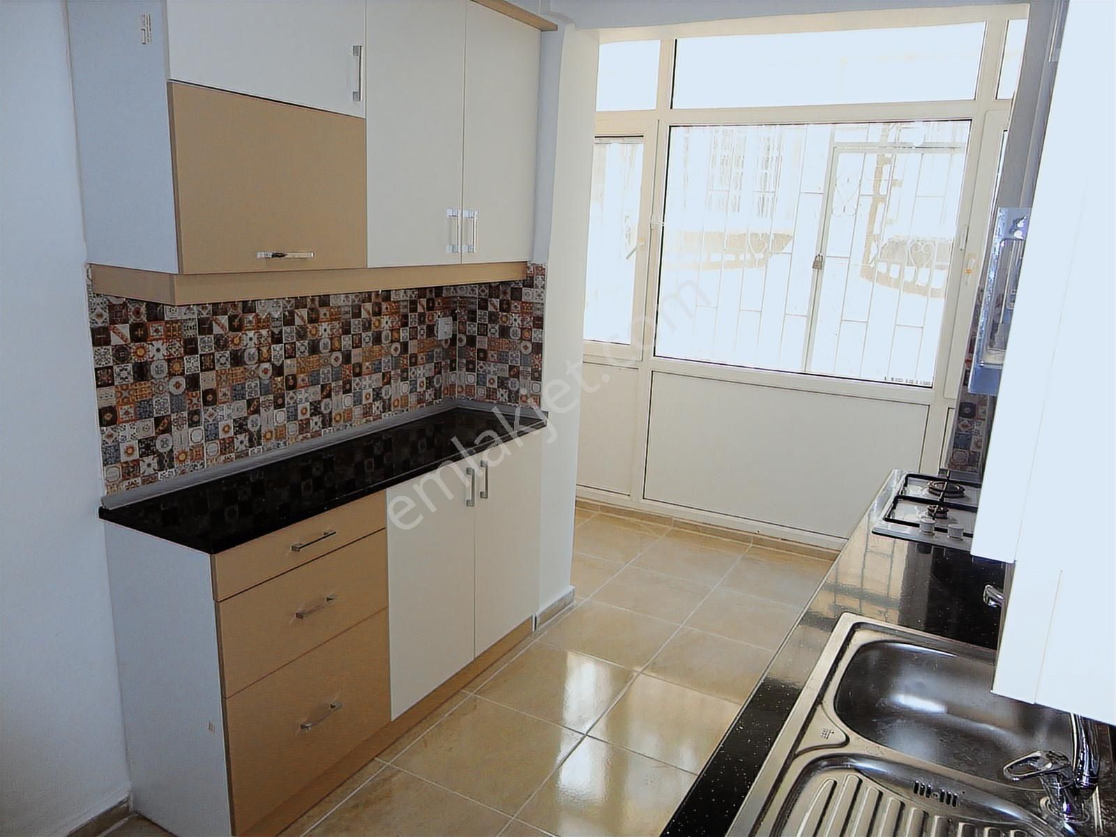 Maltepe Adatepe Sahilde İskanlı Balkonlu Marmaraya Yakın 3+1 - Görsel 26