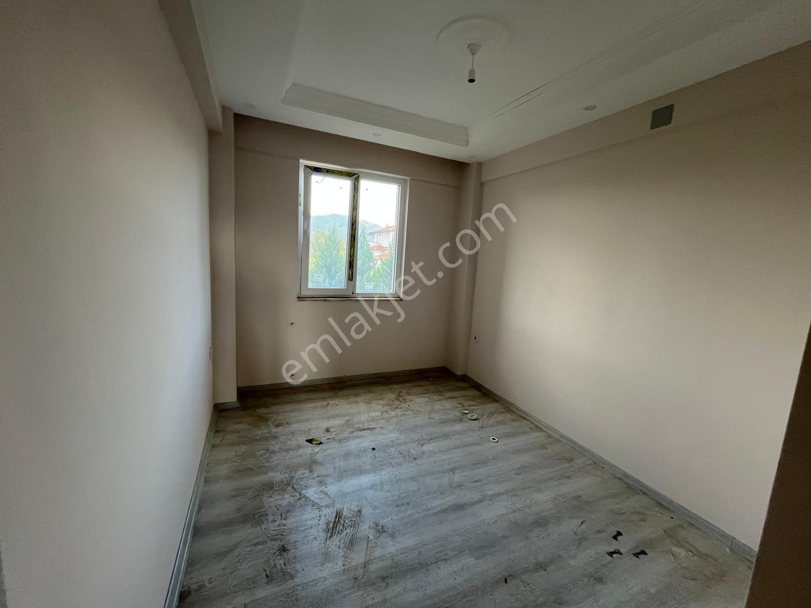 Stoptan Söğütlüyurtta *havuzlu Sitede* 2+1 Satılık Daire - Görsel 3