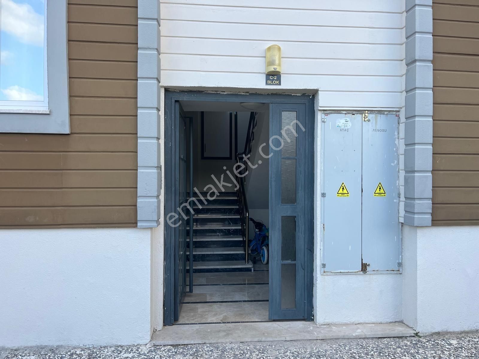 Stoptan Söğütlüyurtta *havuzlu Sitede* 2+1 Satılık Daire - Görsel 8