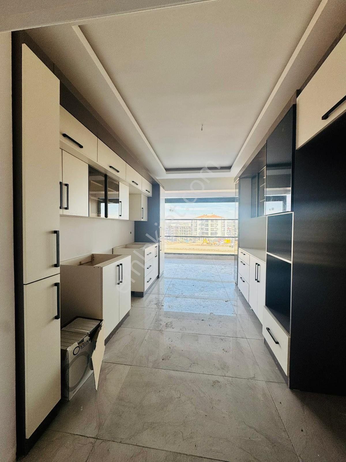 Yenişehir Dönümlü Mahalesinde 2+1 Lüks Daire - Görsel 2