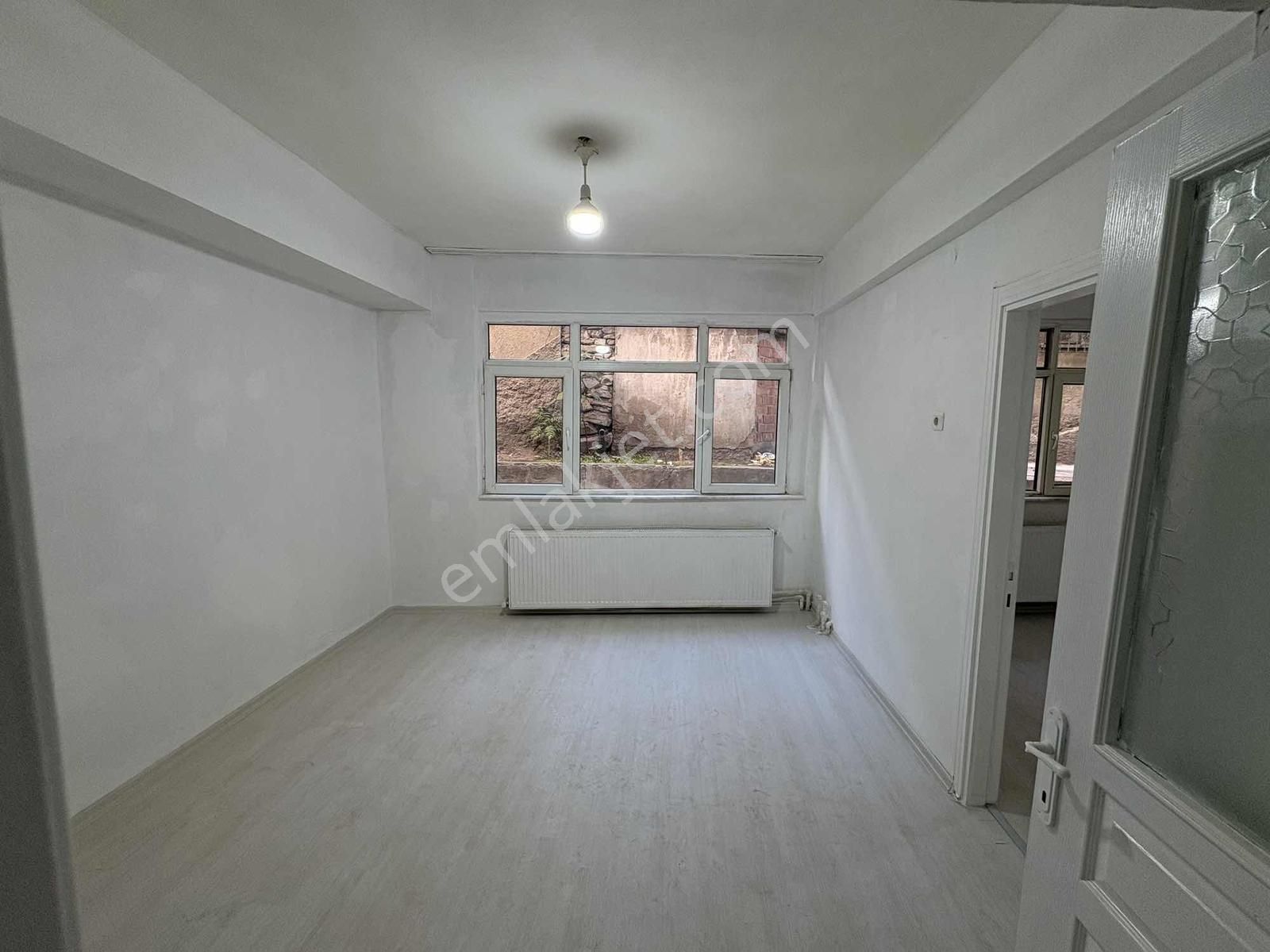 Marka Gayrimenkul'den 2+1 Giriş Daire