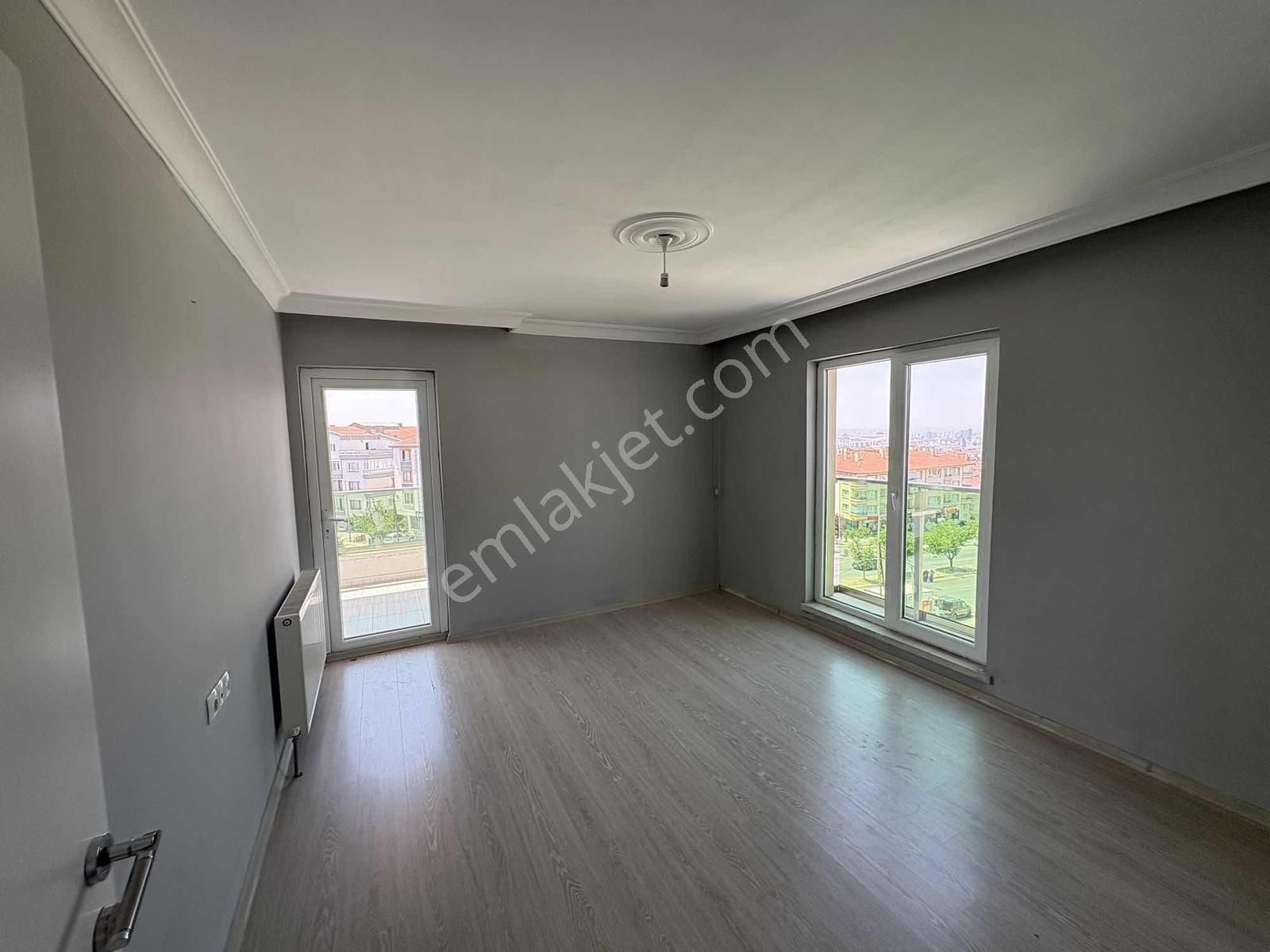 Marka Gayrimenkulden 4+1 Cadde Üstünde Daire - Görsel 20