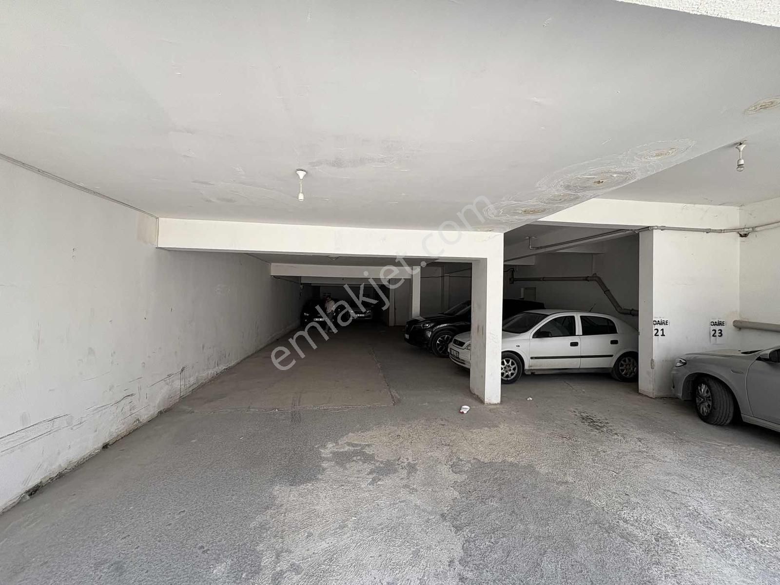 Marka Gayrimenkulden 4+1 Cadde Üstünde Daire - Görsel 35