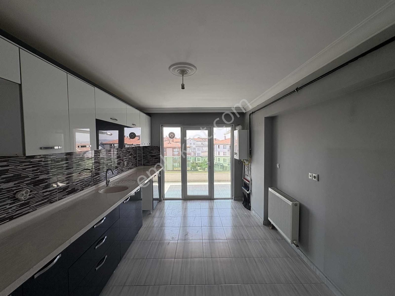 Marka Gayrimenkulden 4+1 Cadde Üstünde Daire - Görsel 34