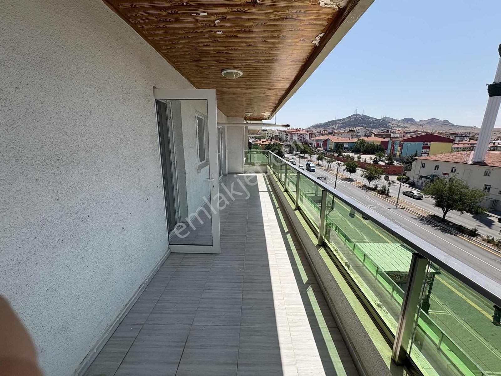 Marka Gayrimenkulden 4+1 Cadde Üstünde Daire - Görsel 19