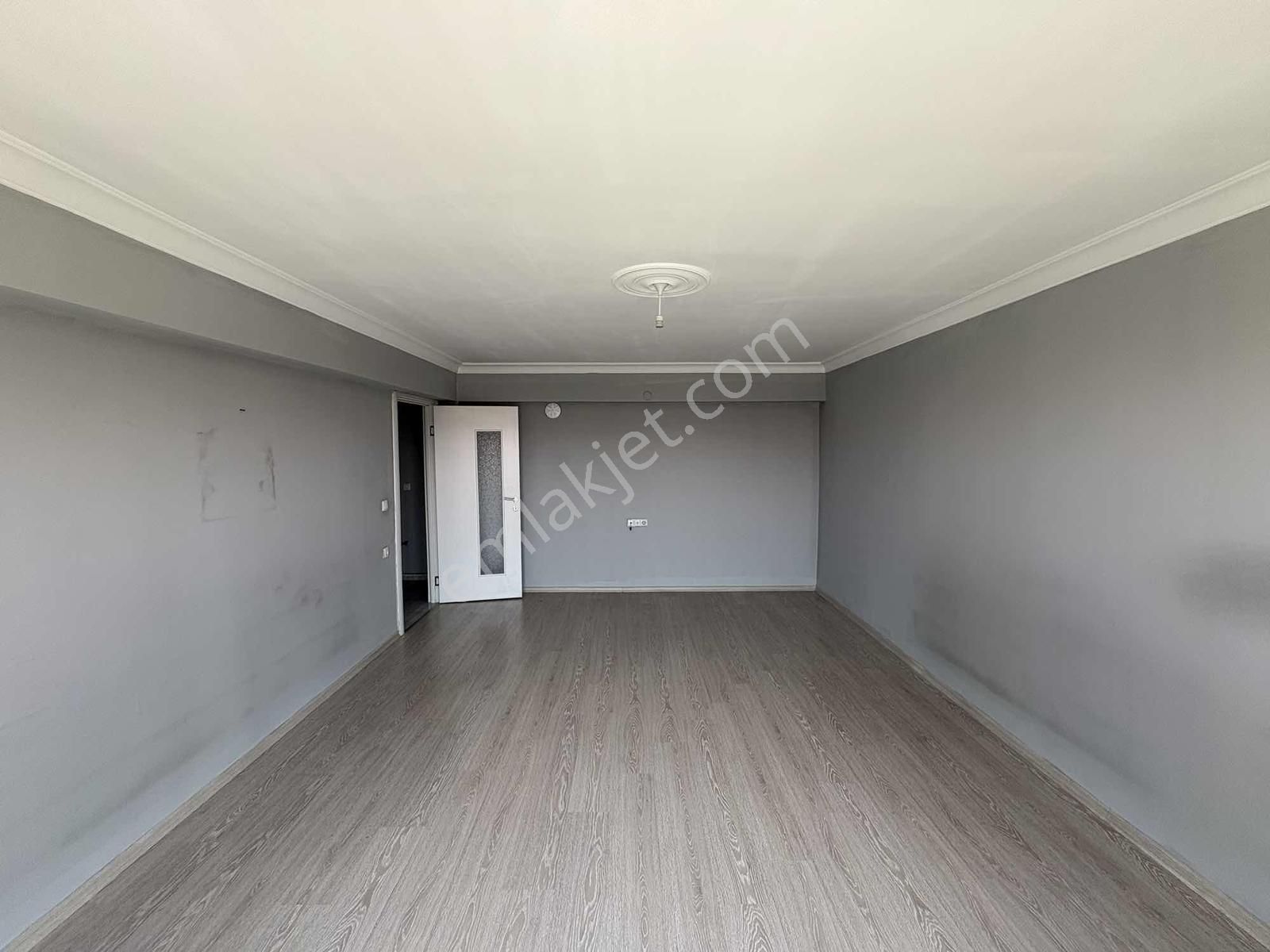 Marka Gayrimenkulden 4+1 Cadde Üstünde Daire - Görsel 11