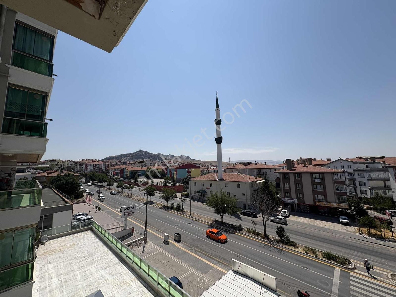 Marka Gayrimenkulden 4+1 Cadde Üstünde Daire - Görsel 7