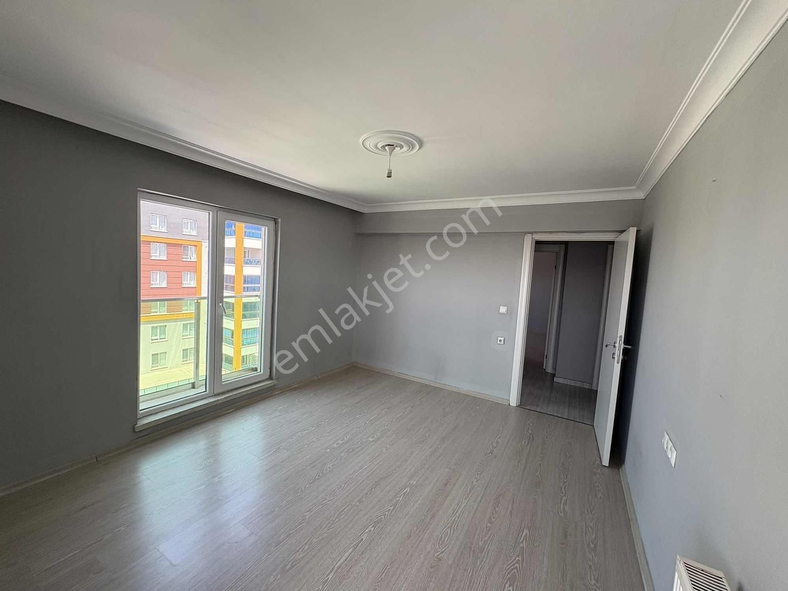 Marka Gayrimenkulden 4+1 Cadde Üstünde Daire - Görsel 13