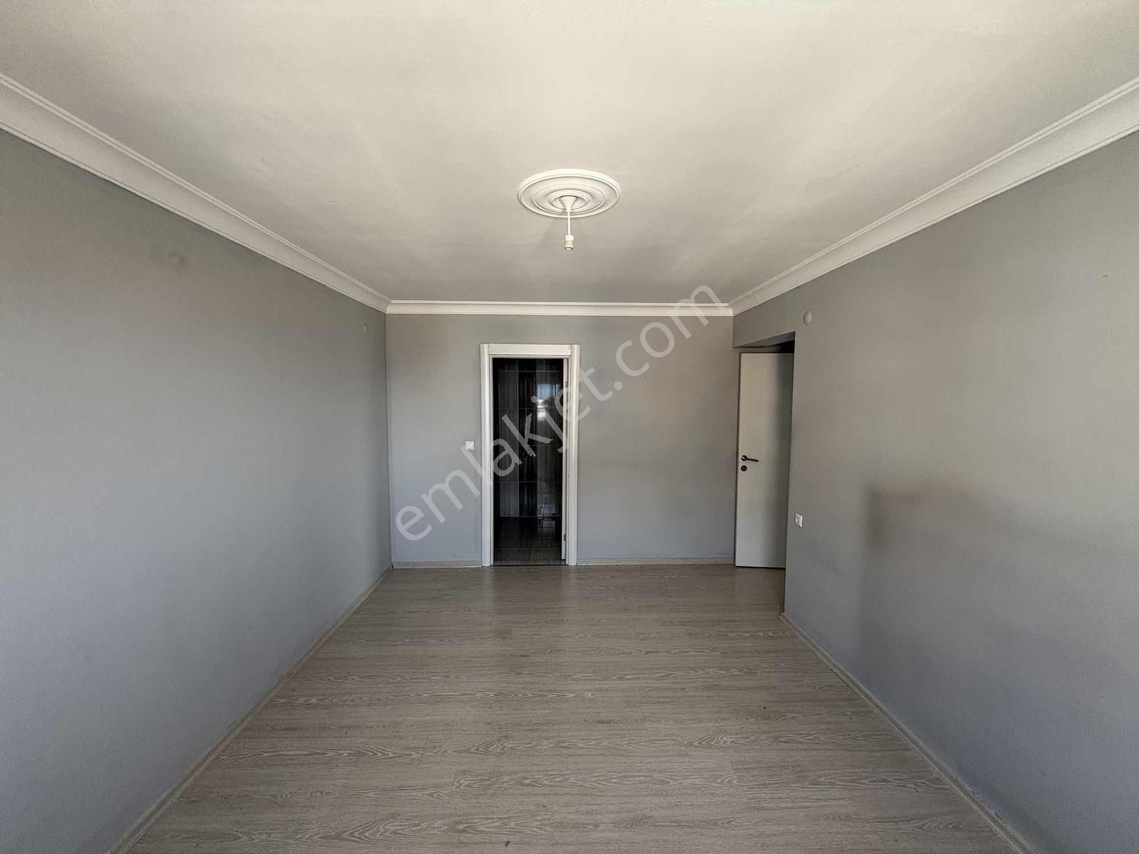 Marka Gayrimenkulden 4+1 Cadde Üstünde Daire - Görsel 3