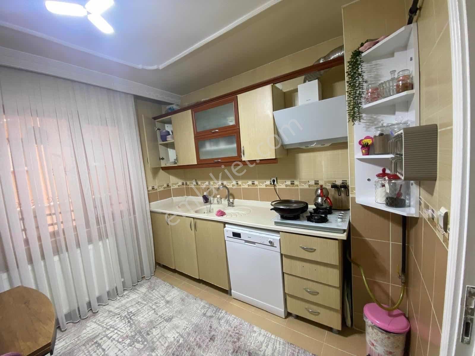 Marka Gayrimenkul'den Ön Cephe Yüksek Giriş Altında Daire Var - Görsel 7