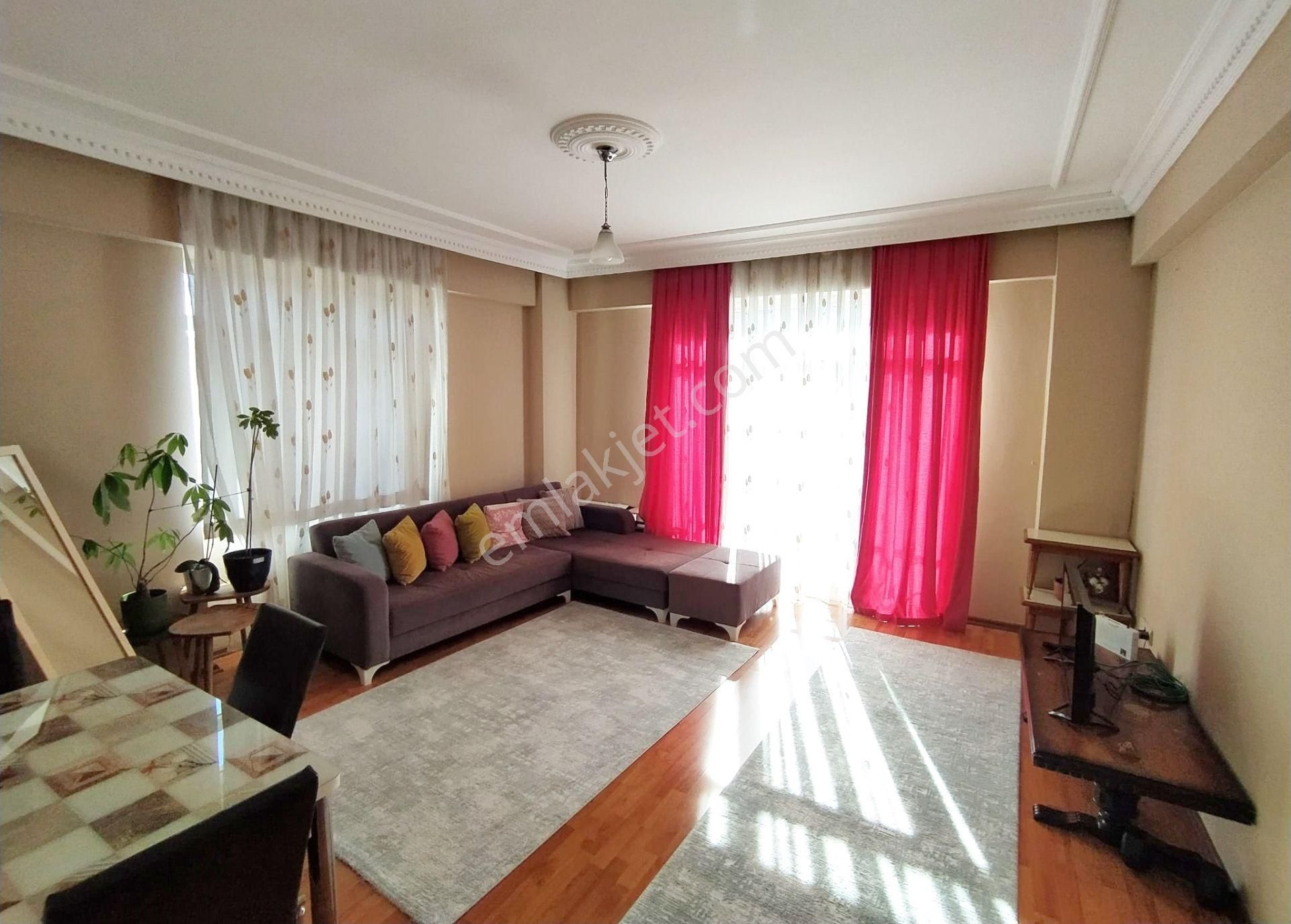 Mertcan Dan Adnan Kahveci Metroya Yürüme 2+1 Balkonlu - Kira Getirili