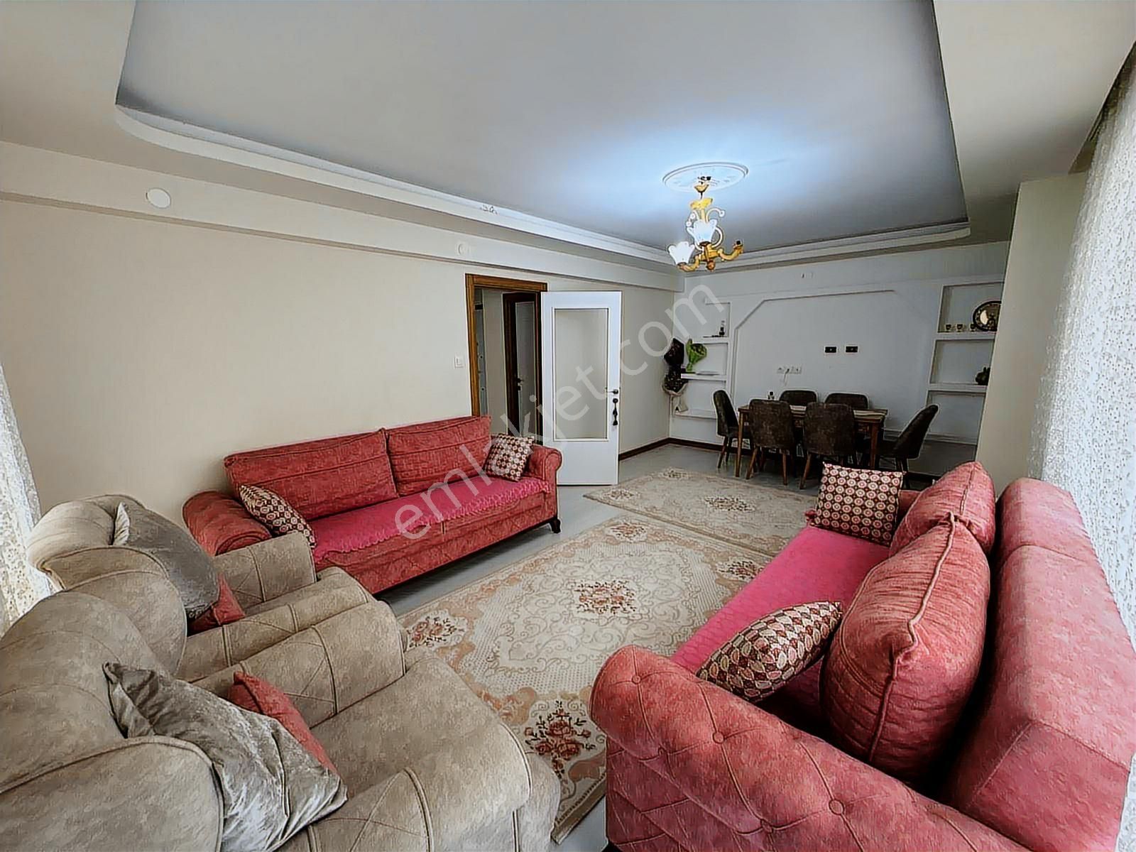 Marka Gayrimenkul,den 3+1 Masrafsız Cadde Yakını Daire