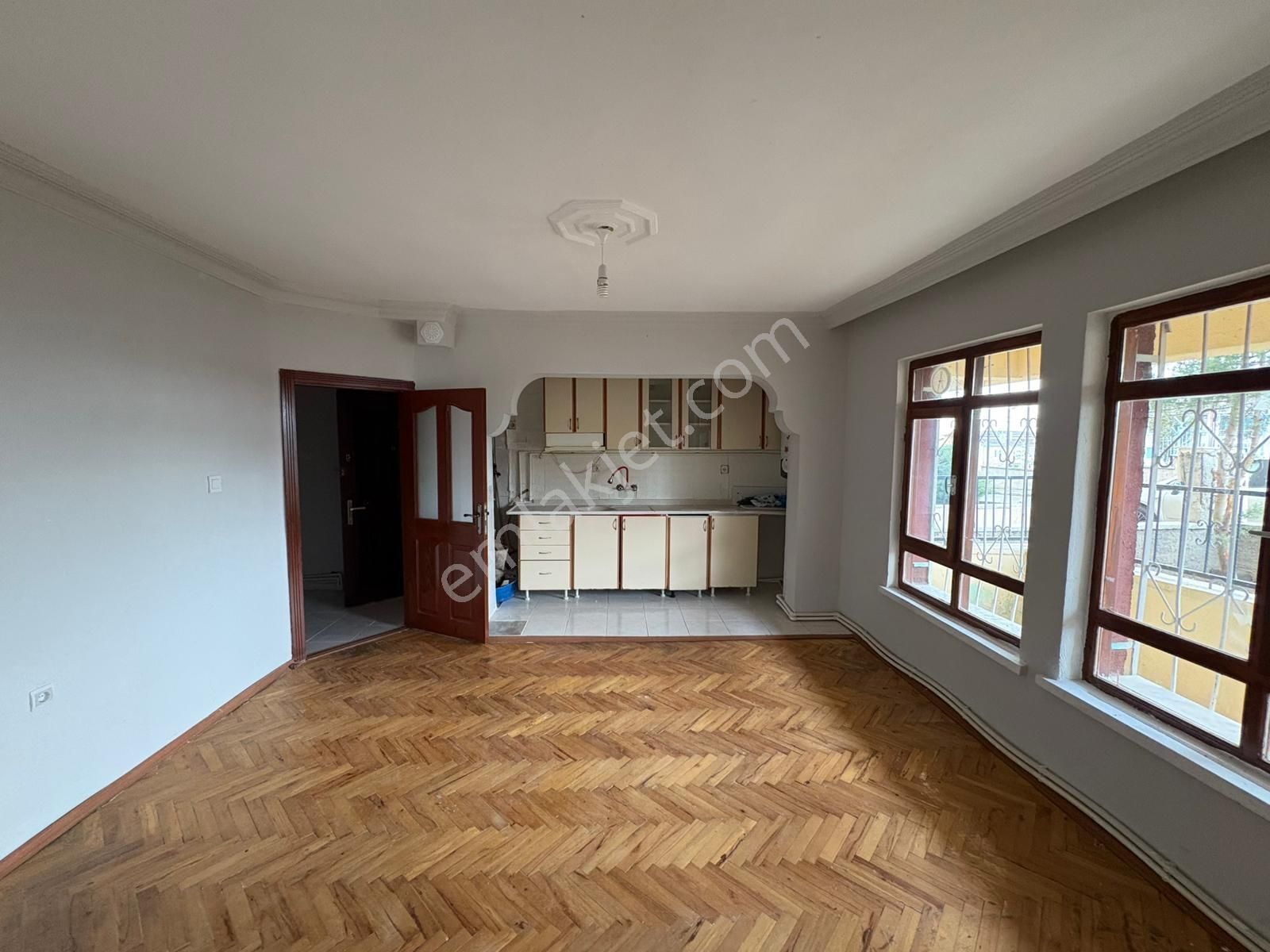 Marka Gayrimenkul,den 2+1 Giriş Amerikan Mutfaklı Uygun Daire