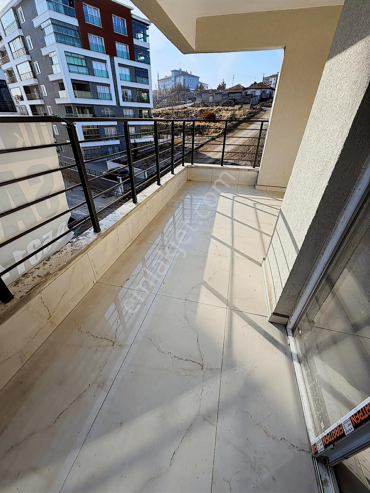 Marka,dan Ebeveyn+teras Güney Cephe 3. Kat Ön Cephe Sıfır 135m2* - Görsel 20