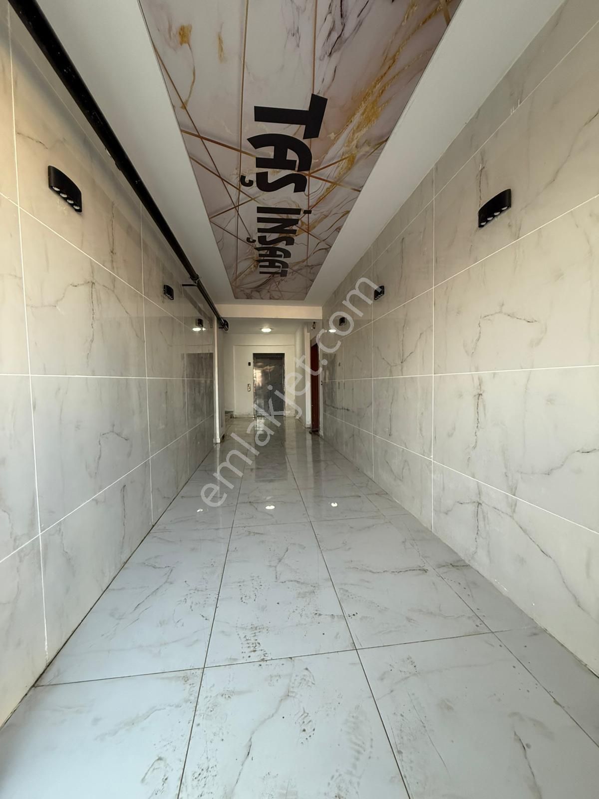 Marka,dan Ebeveyn+teras Güney Cephe 3. Kat Ön Cephe Sıfır 135m2* - Görsel 28