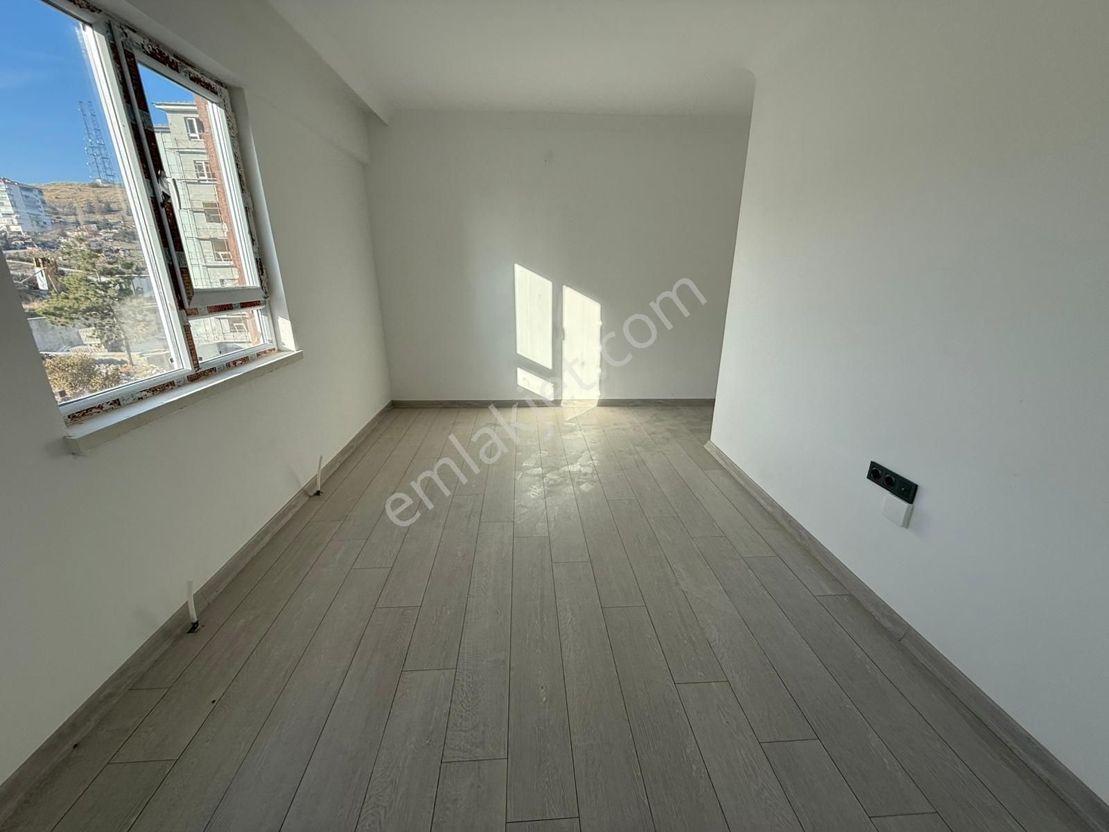 Marka,dan Ebeveyn+teras Güney Cephe 3. Kat Ön Cephe Sıfır 135m2* - Görsel 5