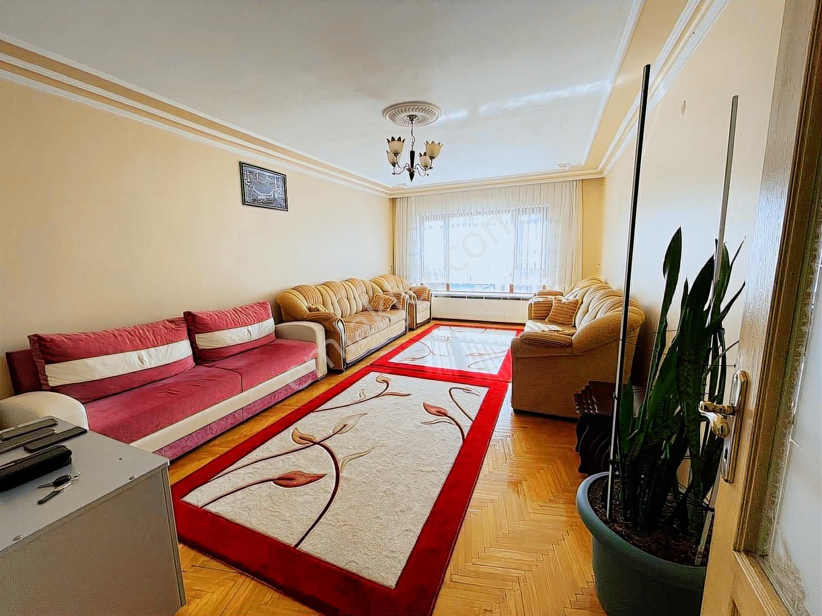 Marka,dan Köroğlu Parkı Yakını Cadde Üzeri 3.kat Ön Cephe** - Görsel 5