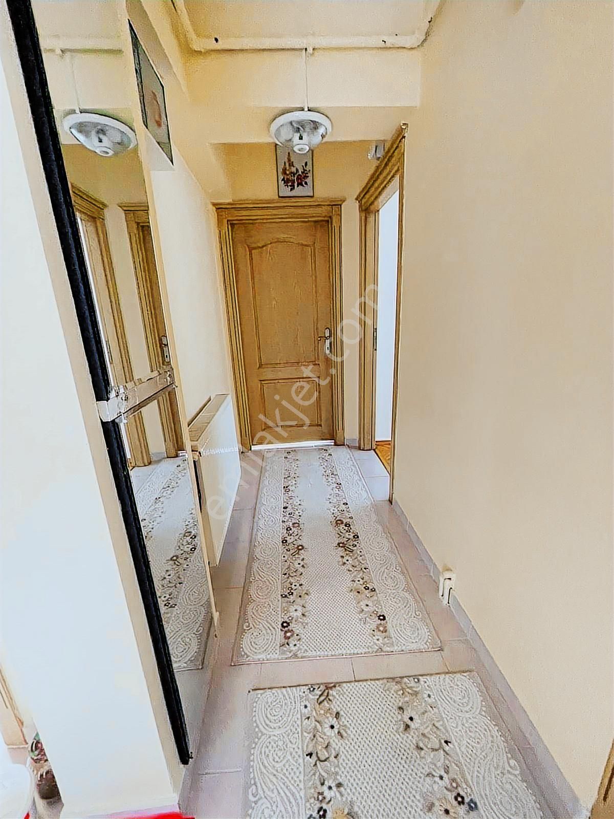 Marka,dan Köroğlu Parkı Yakını Cadde Üzeri 3.kat Ön Cephe** - Görsel 4