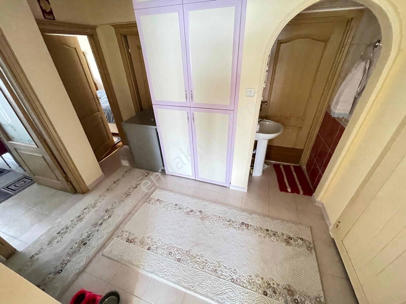 Marka,dan Köroğlu Parkı Yakını Cadde Üzeri 3.kat Ön Cephe** - Görsel 10