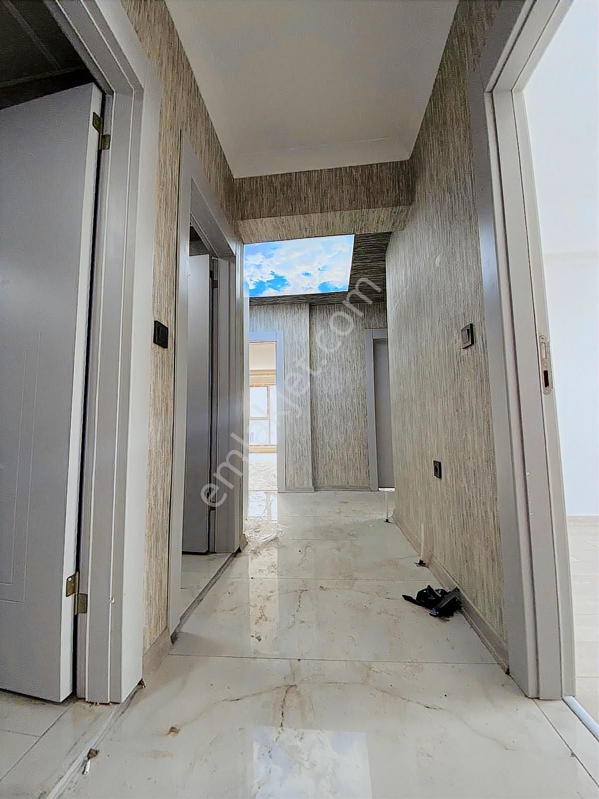 Marka Gayrimenkul,den Sıfır Merkezi Yerde 4. Katta Daire - Görsel 2