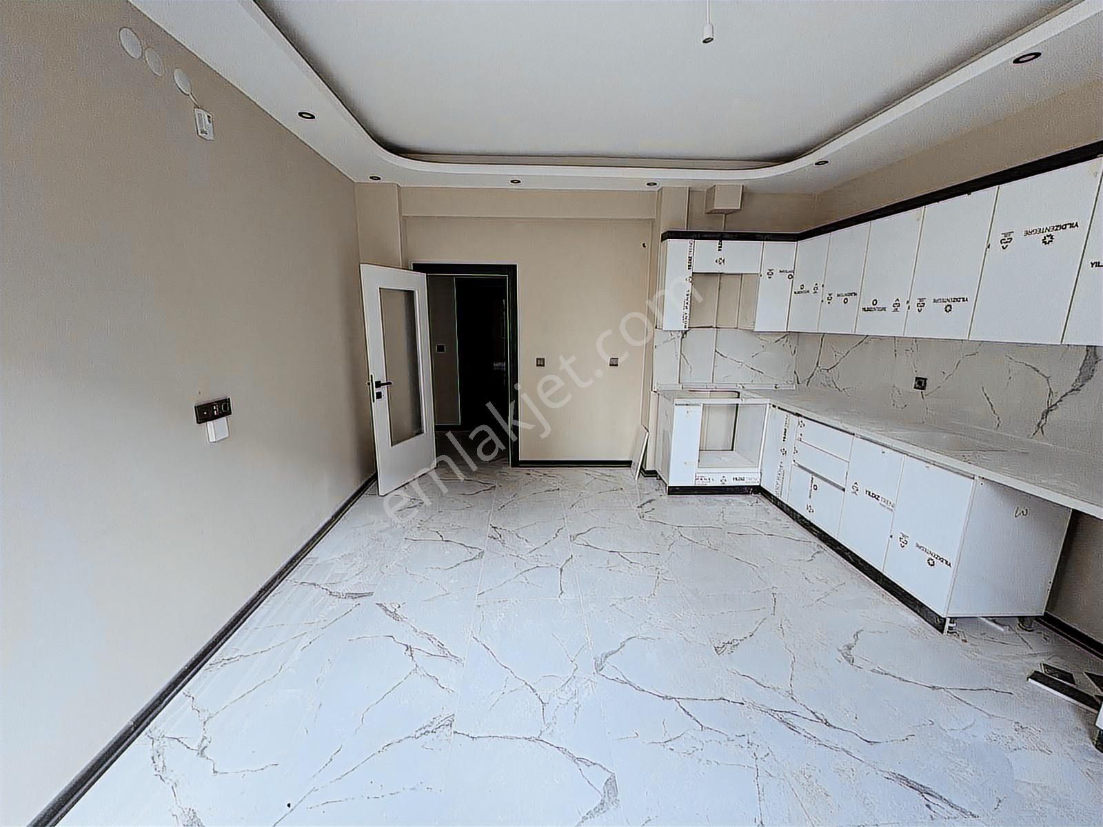 Marka Gayrimenkul,den Giriş Giyinme Odalı 2+1 Sıfır Daire - Görsel 3