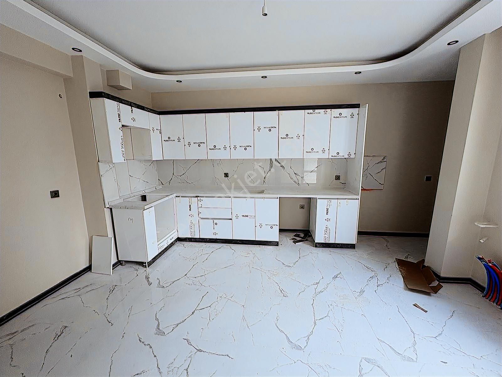 Marka Gayrimenkul,den Giriş Giyinme Odalı 2+1 Sıfır Daire - Görsel 2