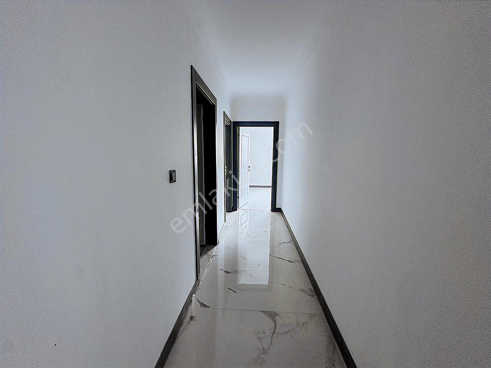 Marka Gayrimenkul,den Merkezi Konumda Giriş 3+1 Yapılı Daire - Görsel 18