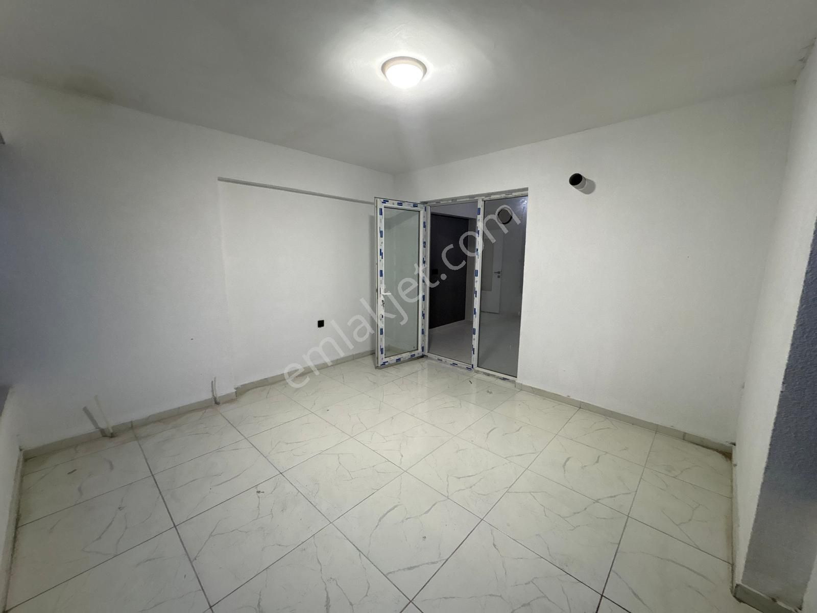 Marka Gayrimenkul,den Sıfır Teras Balkonlu 3+1 Daire - Görsel 17