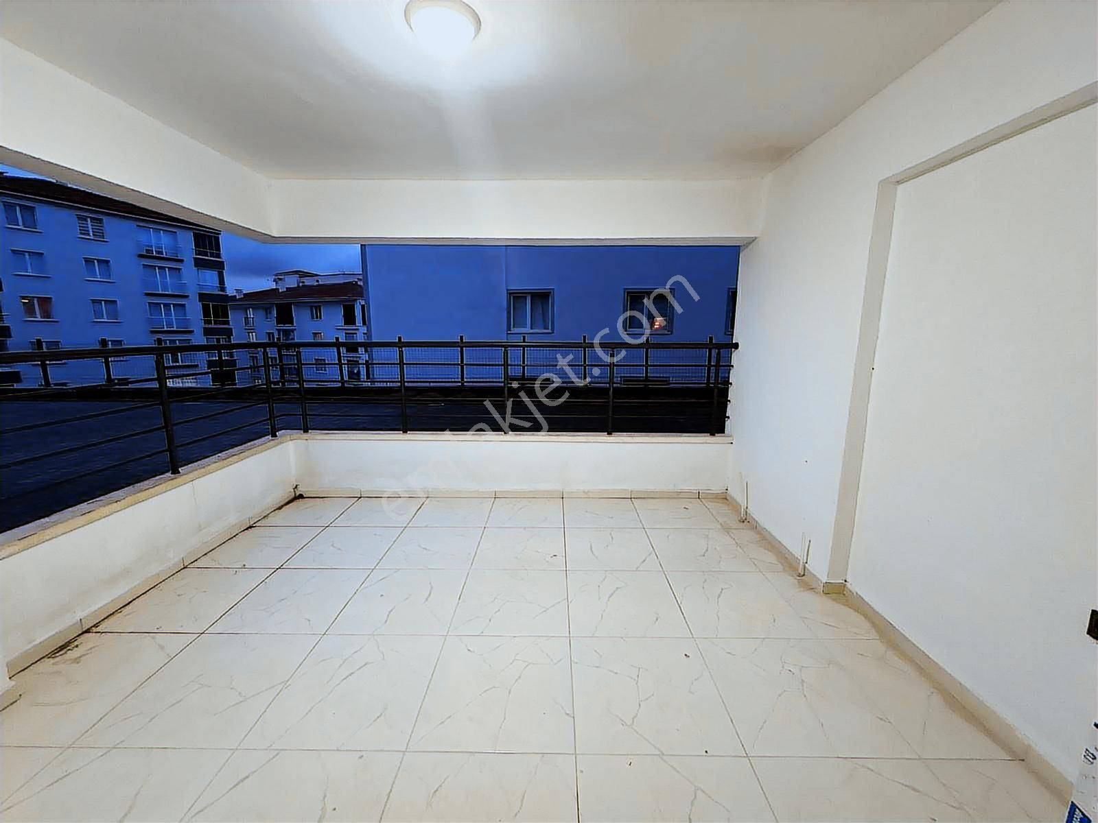 Marka Gayrimenkul,den Sıfır Teras Balkonlu 3+1 Daire - Görsel 22