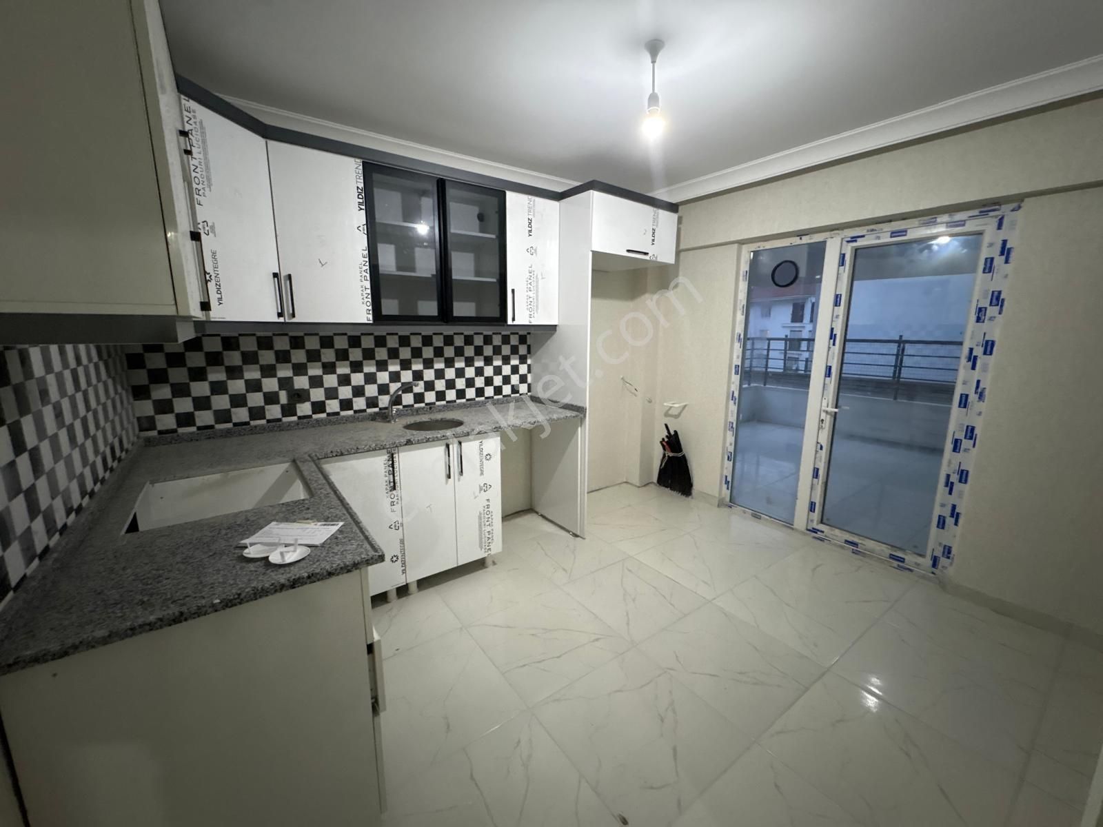 Marka Gayrimenkul,den Sıfır Teras Balkonlu 3+1 Daire - Görsel 28