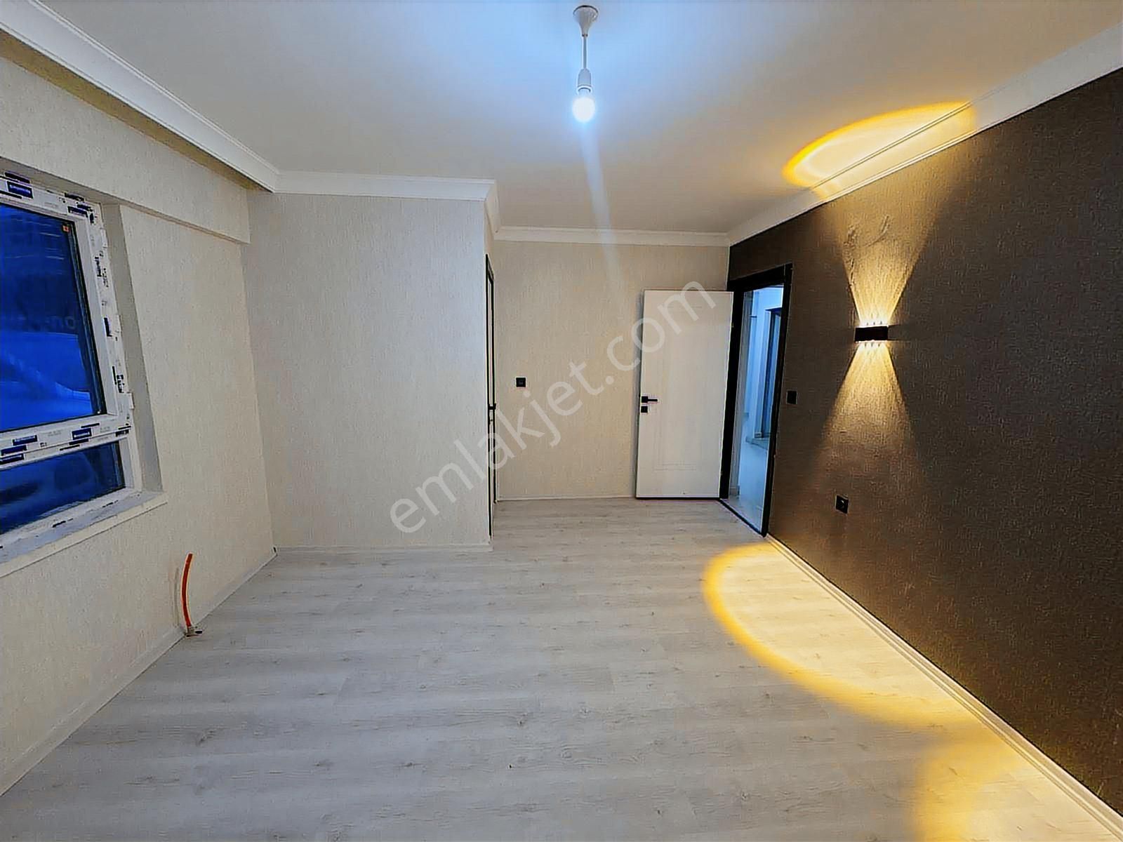 Marka Gayrimenkul,den Sıfır Teras Balkonlu 3+1 Daire - Görsel 15