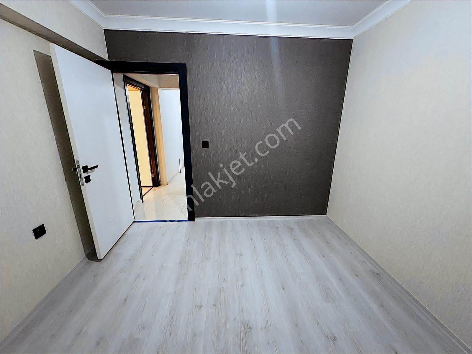 Marka Gayrimenkul,den Sıfır Teras Balkonlu 3+1 Daire - Görsel 2