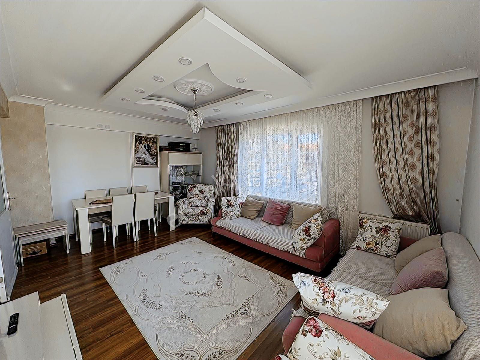 Marka Gayrimenkul,den 3. Katta Masrafsız 3+1 Daire