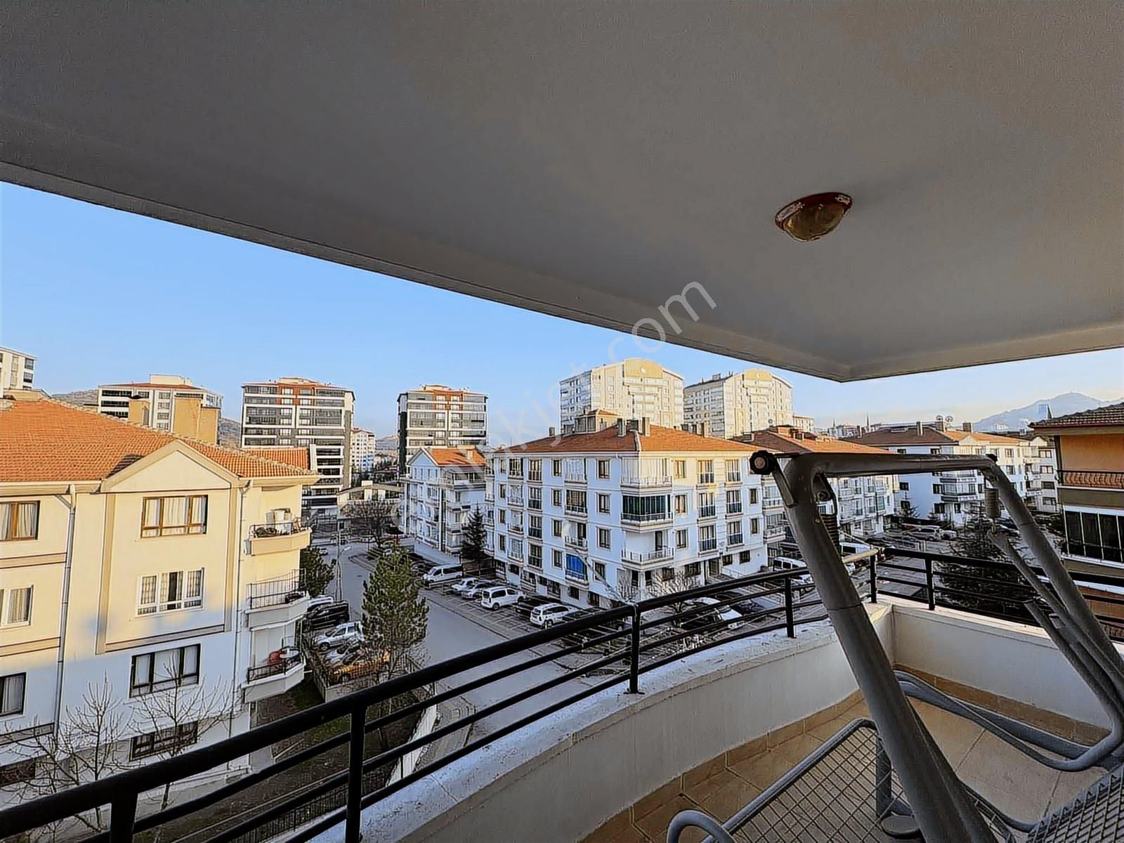 Marka Gayrimenkul,den Geniş Ferah 3. Katta 3+1 Daire - Görsel 15