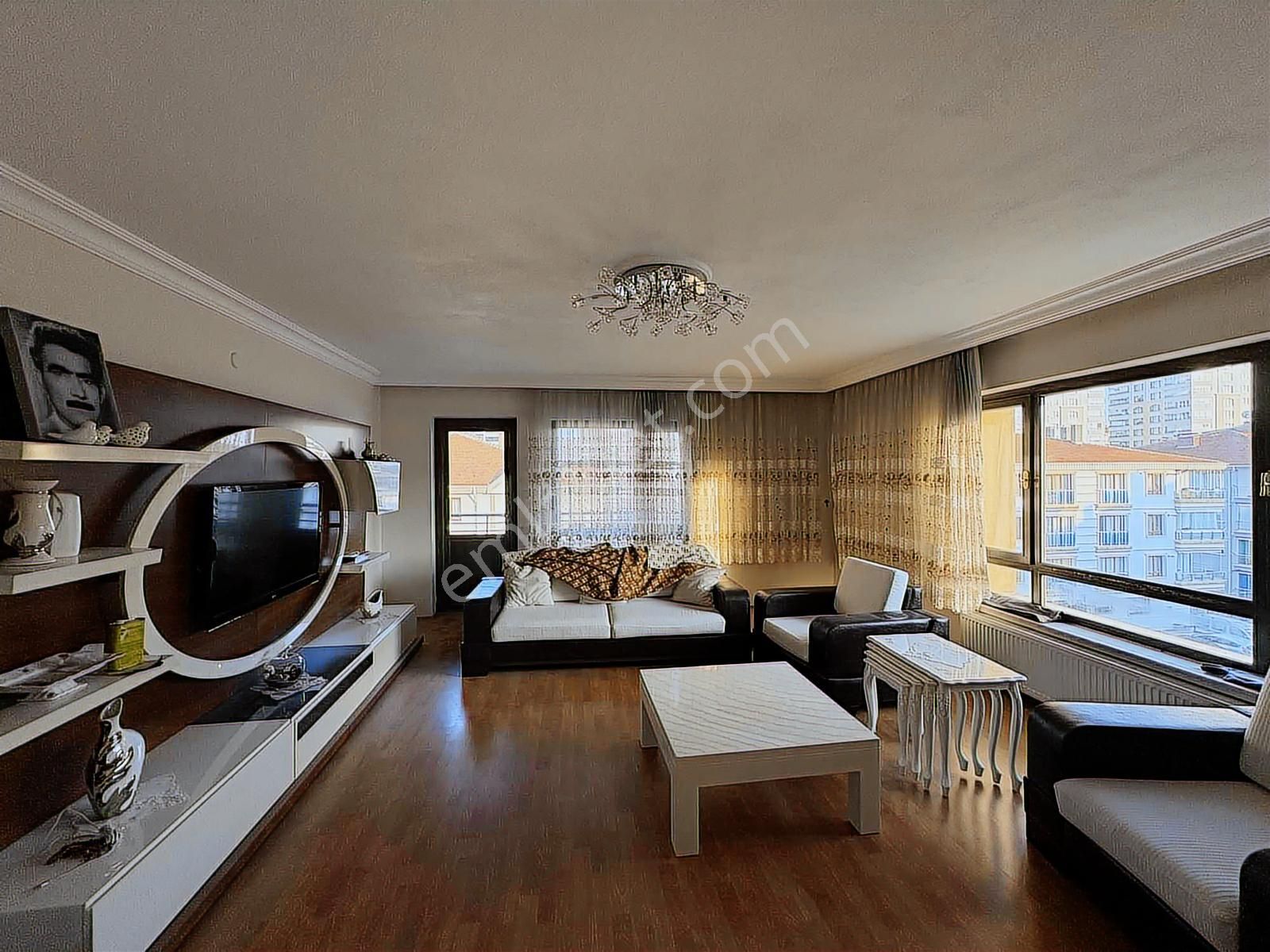 Marka Gayrimenkul,den Geniş Ferah 3. Katta 3+1 Daire - Görsel 7