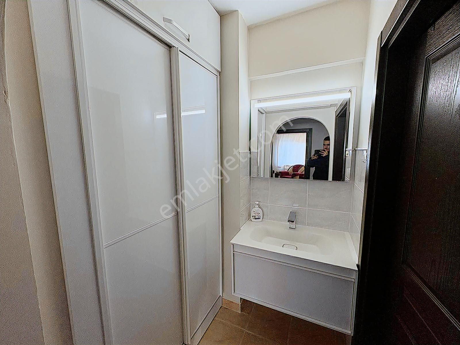 Marka Gayrimenkul,den Geniş Ferah 3. Katta 3+1 Daire - Görsel 8