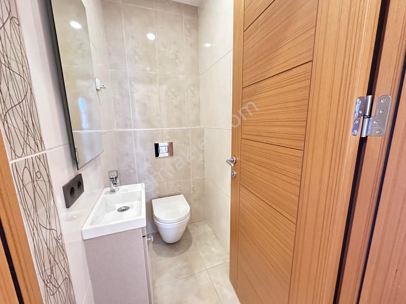 Suadiye'de 3+1 Net 105 M2 Prestijli Binada Fırsat Boş Daire - Görsel 32