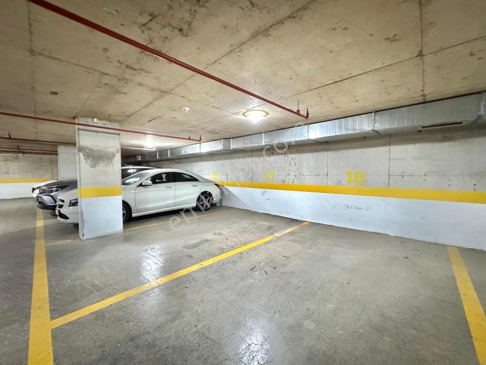 Suadiye'de 3+1 Net 105 M2 Prestijli Binada Fırsat Boş Daire - Görsel 5