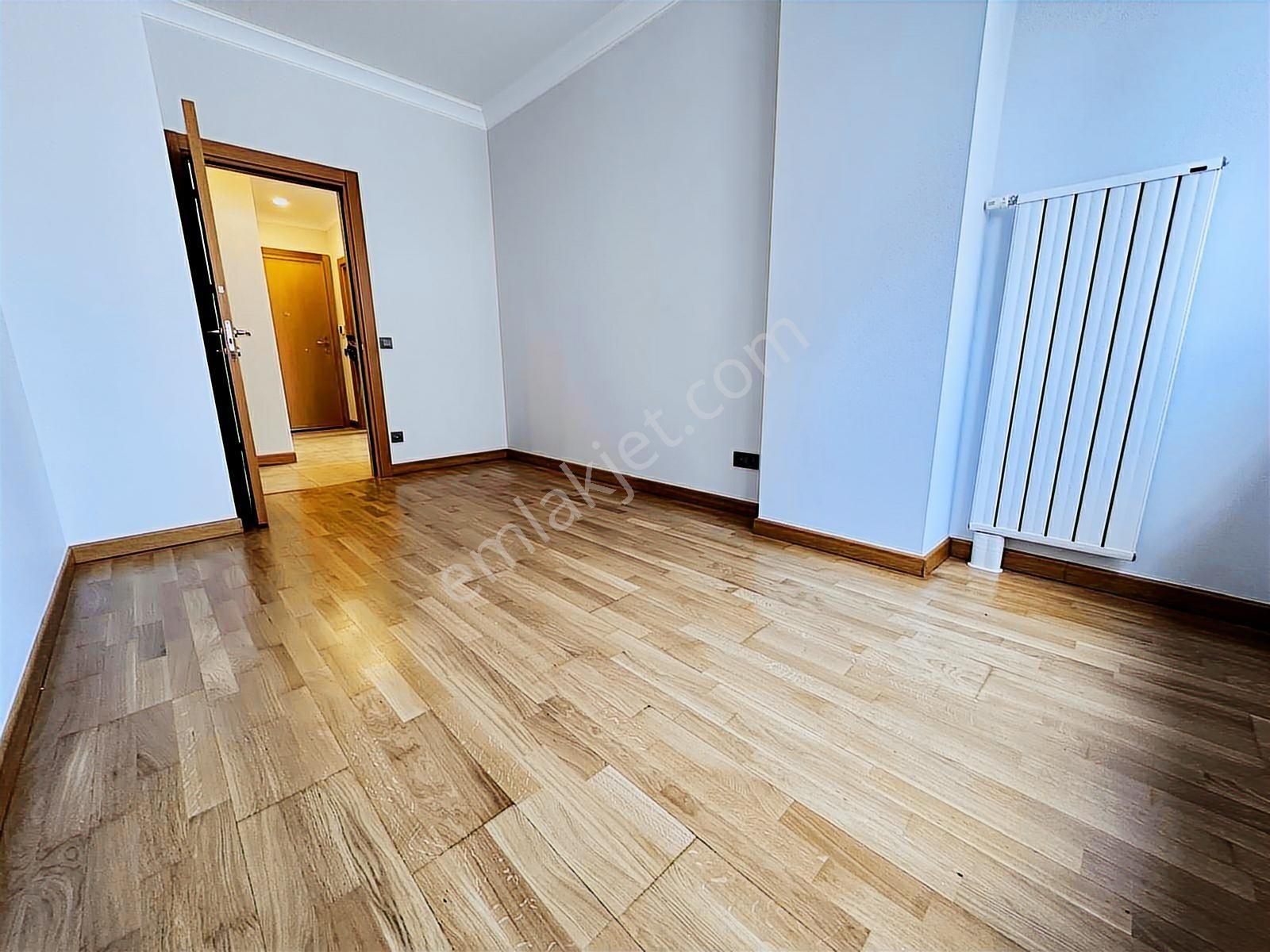 Suadiye'de 3+1 Net 105 M2 Prestijli Binada Fırsat Boş Daire - Görsel 9