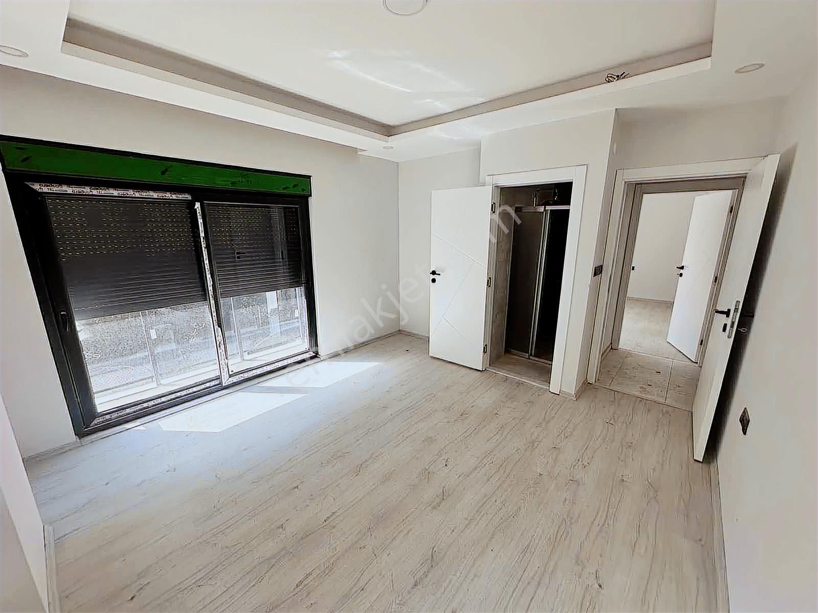 Gazi Mahallesinde Katta Tek Daire Üzeri 3+1 - Görsel 15