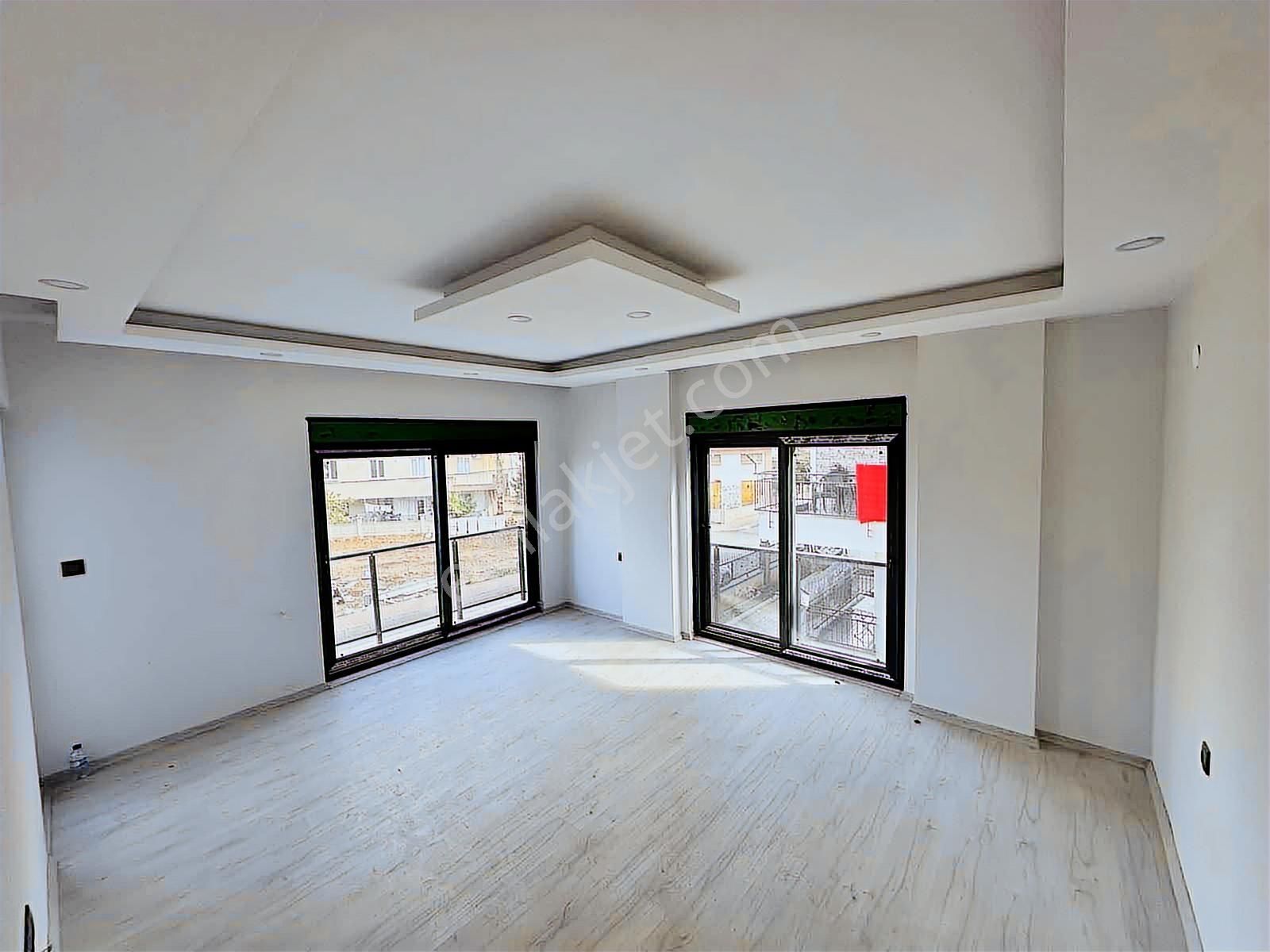 Gazi Mahallesinde Katta Tek Daire Üzeri 3+1