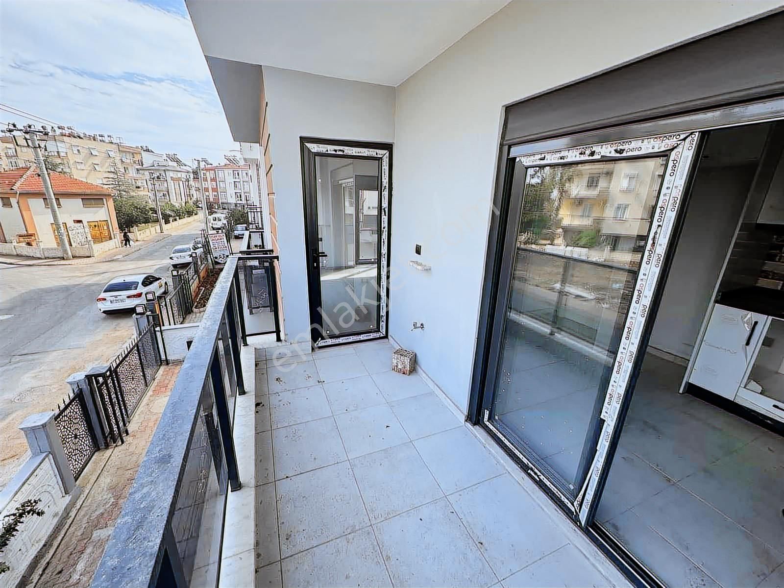 Gazi Mahallesinde Katta Tek Daire Üzeri 3+1 - Görsel 16