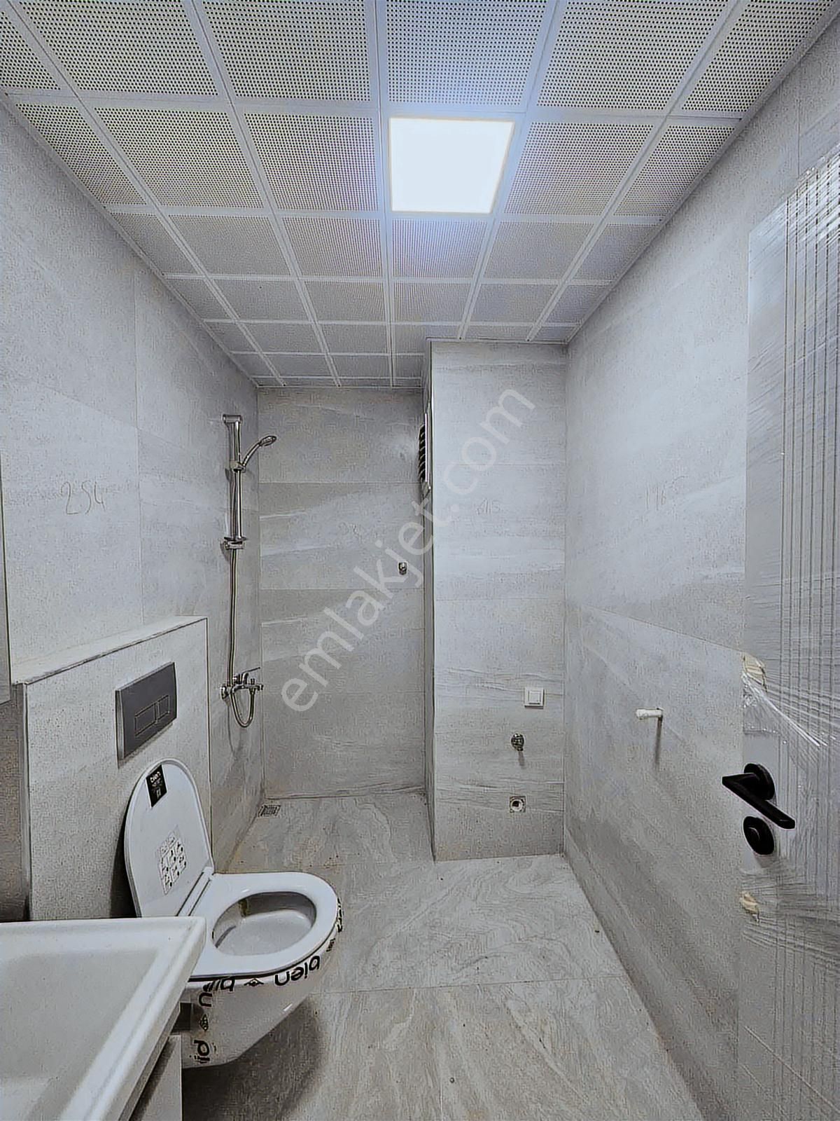 Çankaya'da Havuzlu Ebv Banyolu Ultra Lüks 2+1 Fırsat Daire - Görsel 12