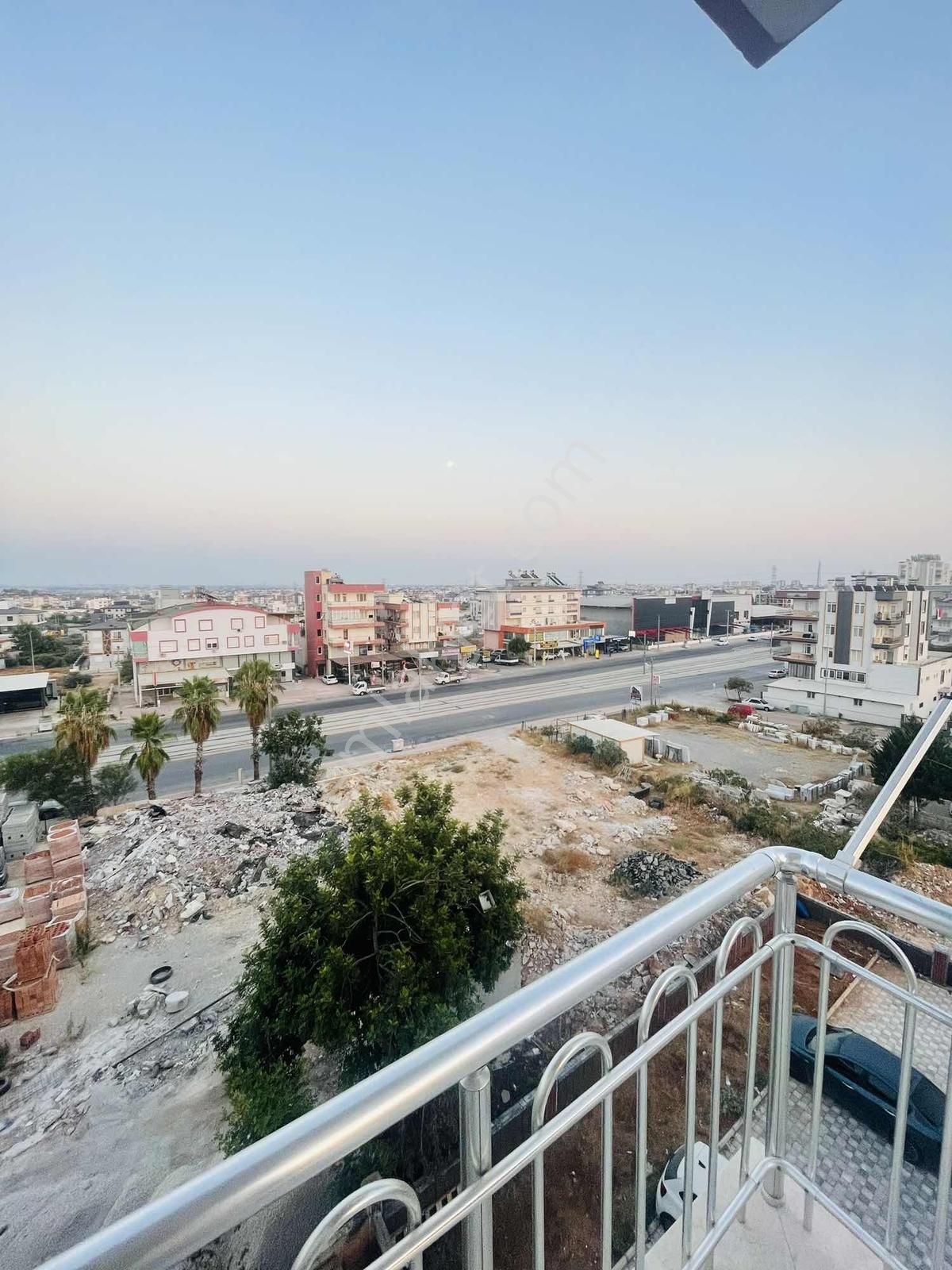 Varsak Karşıyaka Mh Tramvay Dibi 2+1 Satılık