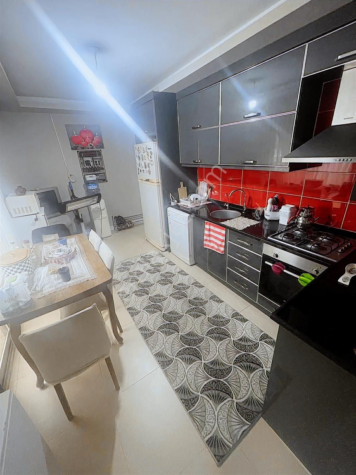 Gazi Mh Havuzlu Tramvay Dibi 2+1 Satılık Daire