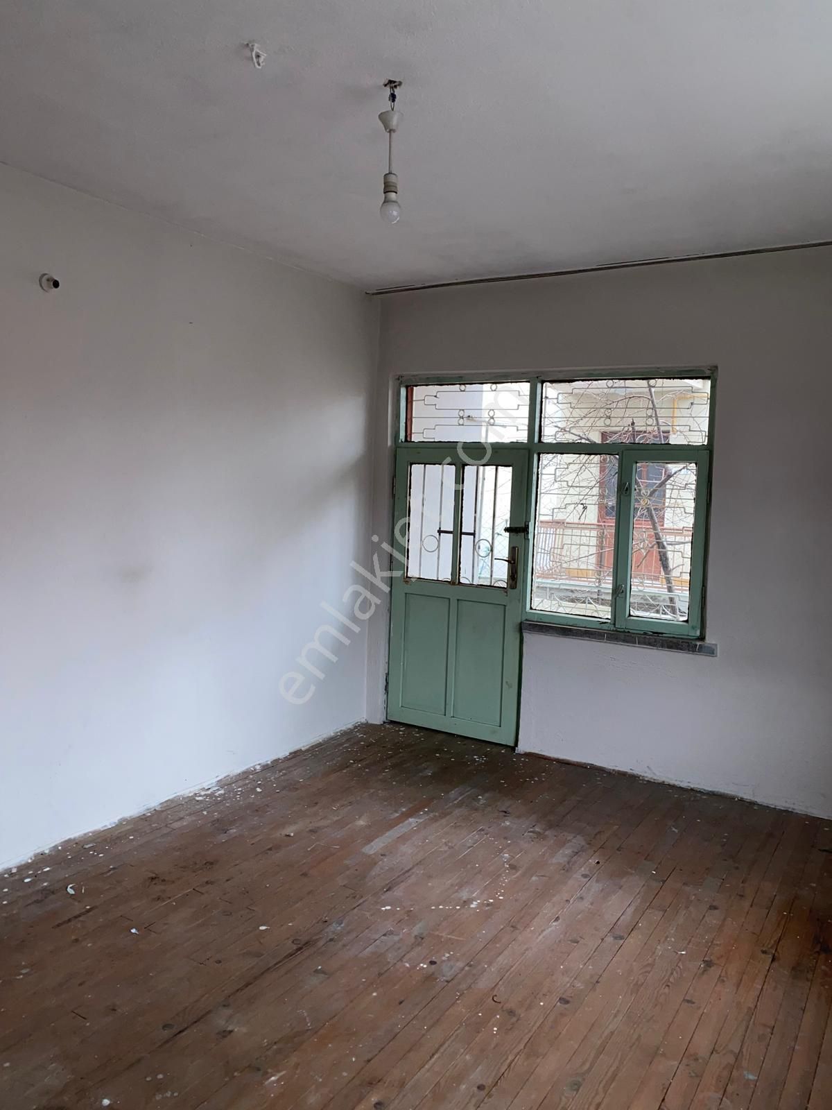 Sücüllü Emlaktan Kiralık 3 + 1 Özel Park Hastanesi Yakını İki Katlı Mütakil Daire - Görsel 27