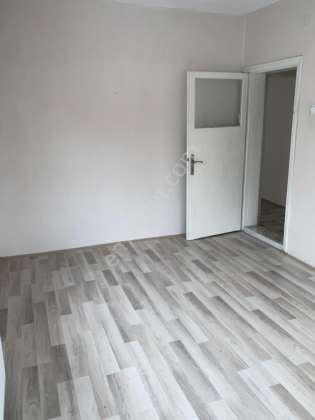 Sücüllü Emlaktan Kiralık 3 + 1 Özel Park Hastanesi Yakını İki Katlı Mütakil Daire - Görsel 9