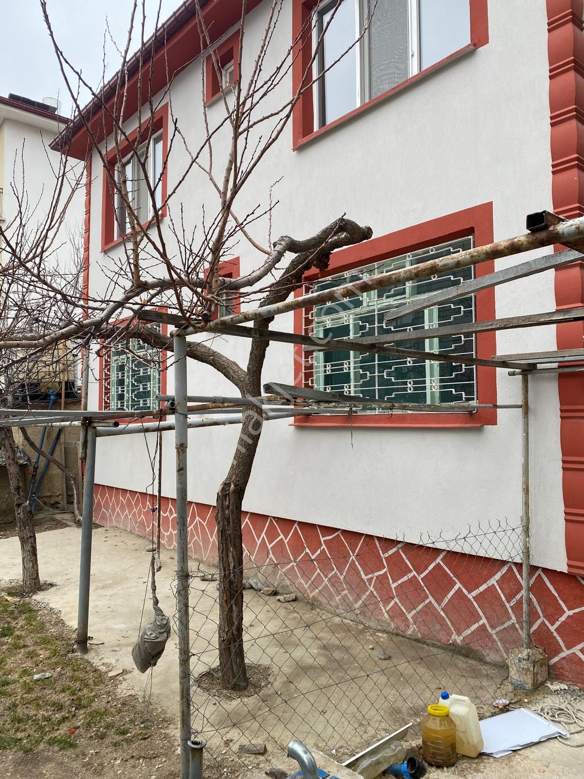 Sücüllü Emlaktan Kiralık 3 + 1 Özel Park Hastanesi Yakını İki Katlı Mütakil Daire - Görsel 14