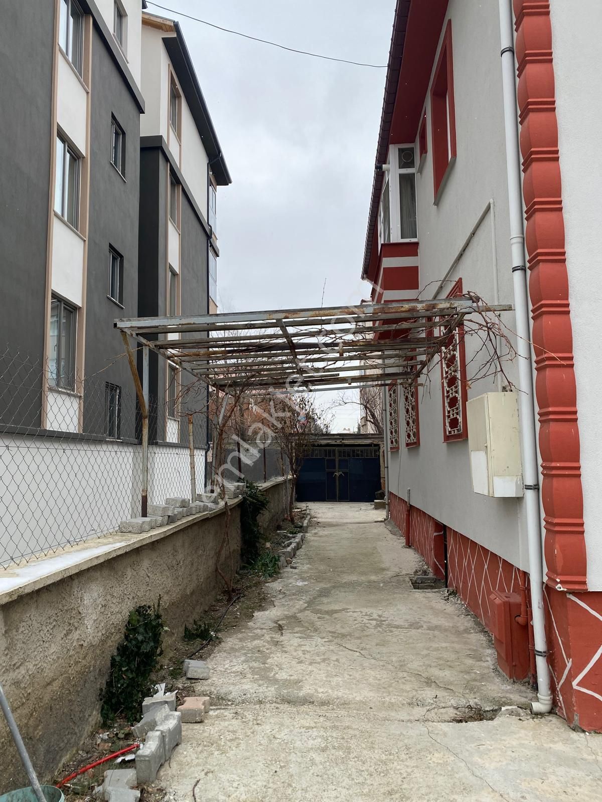 Sücüllü Emlaktan Kiralık 3 + 1 Özel Park Hastanesi Yakını İki Katlı Mütakil Daire - Görsel 33